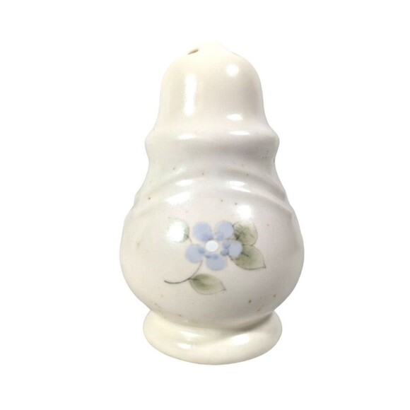 Pfaltzgraff Tea Rose Salt Shaker Stoneware Vintage Serving Piece No Stopper - Picture 1 of 6